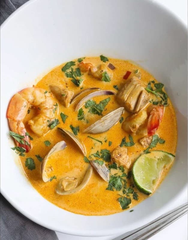 Seafood casserole in coconut cream